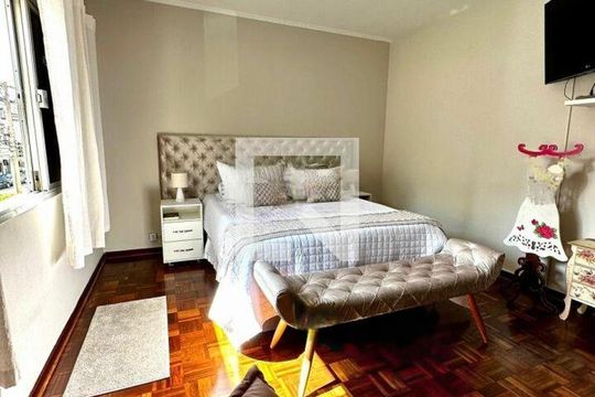 Casa à venda com 3 quartos, 131m² em Jardim Analia Franco, São Paulo