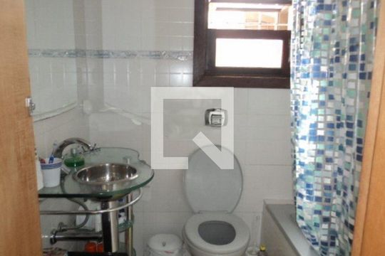 Casa à venda com 3 quartos, 260m² em Vila Libanesa, São Paulo
