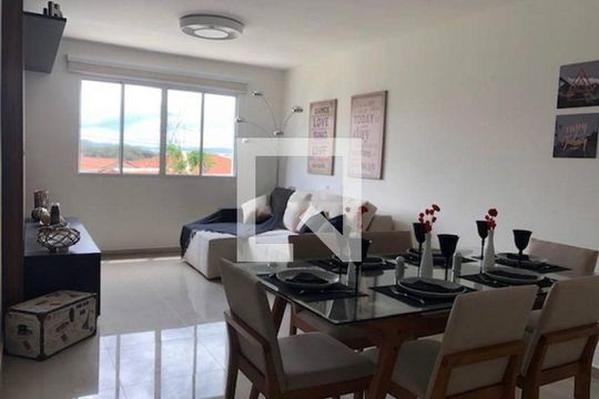 Casa à venda com 3 quartos, 112m² em Jardim Fernandes, São Paulo