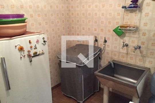 Casa à venda com 3 quartos, 230m² em Vila Carrão, São Paulo
