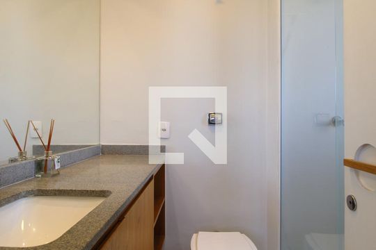 Banheiro da Suíte de apartamento para alugar com 3 quartos, 110m² em Vila Olímpia, São Paulo