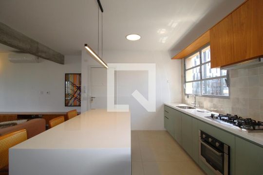 Cozinha e Área de Serviço de apartamento para alugar com 3 quartos, 110m² em Vila Olímpia, São Paulo
