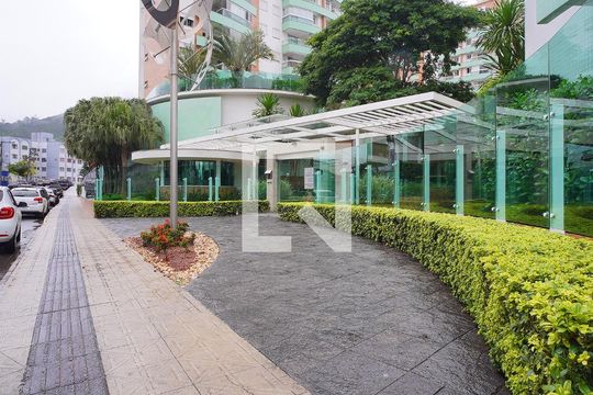 Fachada de apartamento para alugar com 3 quartos, 107m² em Trindade, Florianópolis