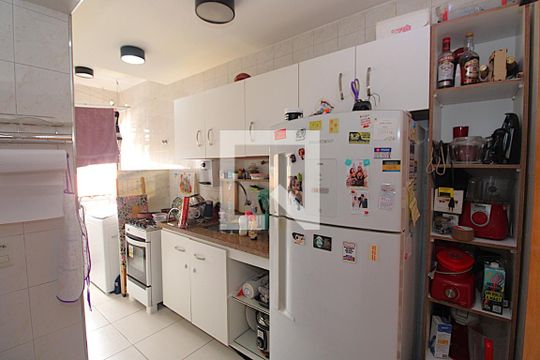 Cozinha de apartamento para alugar com 2 quartos, 66m² em Osvaldo Cruz, Rio de Janeiro