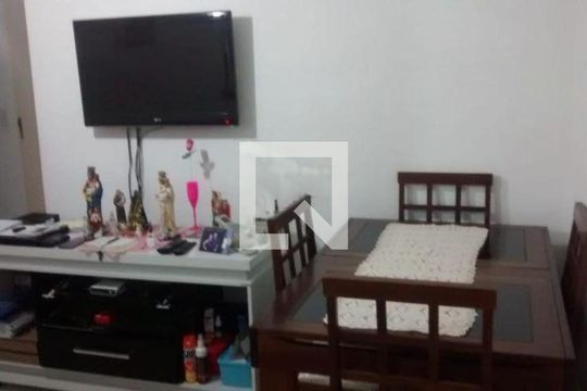 Apartamento à venda com 2 quartos, 49m² em Jardim Santa Teresinha, São Paulo