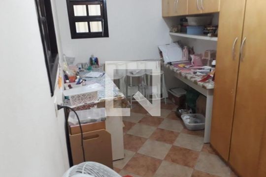 Casa à venda com 3 quartos, 248m² em Vila Guilhermina, São Paulo