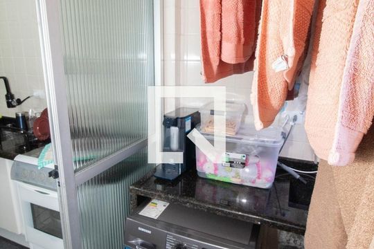 Apartamento à venda com 2 quartos, 60m² em Vila Ema, São Paulo