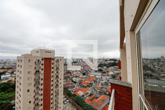 Vista Sala de apartamento à venda com 2 quartos, 60m² em Vila Cleonice, São Paulo