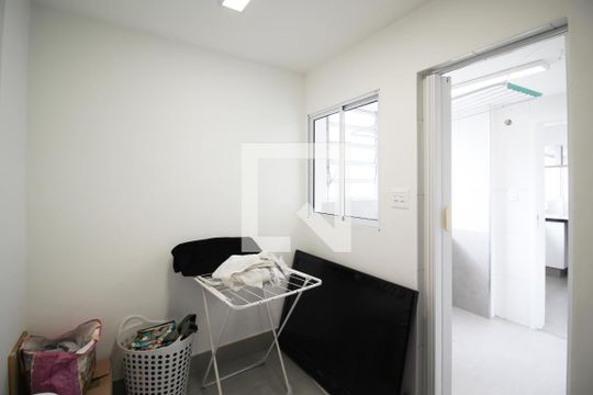 Quarto de Serviço de apartamento à venda com 2 quartos, 84m² em Vila Olímpia, São Paulo