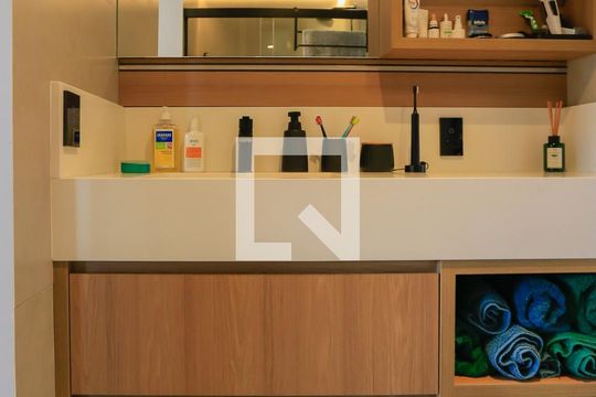 Banheiro de apartamento à venda com 2 quartos, 46m² em Butantã, São Paulo