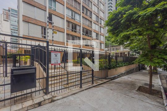 Fachada de apartamento à venda com 3 quartos, 190m² em Paraíso, São Paulo