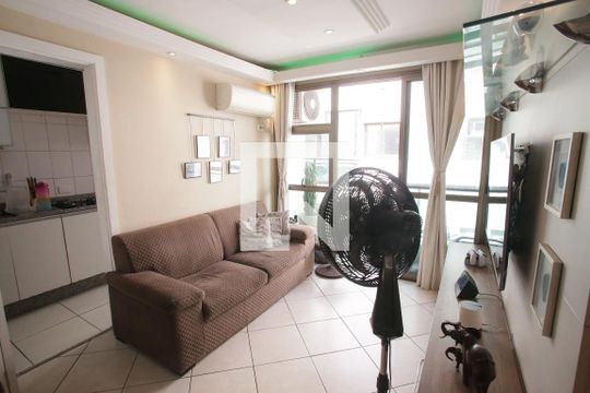 Sala de Estar de apartamento à venda com 4 quartos, 167m² em Freguesia (jacarepaguá), Rio de Janeiro