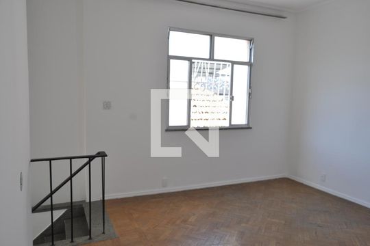 Casa para alugar com 5 quartos, 250m² em Jacaré, Rio de Janeiro
