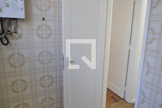Banheiro de casa para alugar com 5 quartos, 250m² em Jacaré, Rio de Janeiro