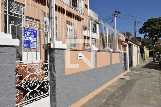 Fachada + Placa de casa para alugar com 5 quartos, 250m² em Jacaré, Rio de Janeiro