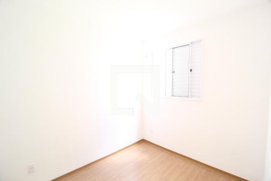 Quarto 2 de apartamento para alugar com 2 quartos, 47m² em Shopping Park, Uberlândia