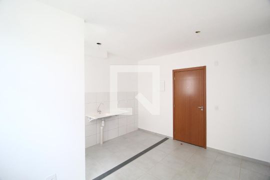 Sala de apartamento para alugar com 2 quartos, 47m² em Shopping Park, Uberlândia