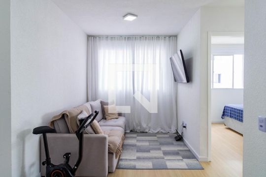 Sala de apartamento para alugar com 2 quartos, 43m² em Jardim Paris, São Paulo