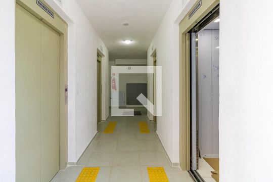 Área comum de apartamento para alugar com 2 quartos, 43m² em Jardim Paris, São Paulo