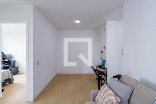 Sala de apartamento para alugar com 2 quartos, 43m² em Jardim Paris, São Paulo