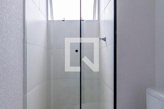 Banheiro de apartamento para alugar com 2 quartos, 43m² em Jardim Paris, São Paulo