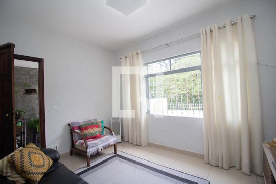 Sala de casa à venda com 3 quartos, 251m² em Chácara Inglesa, São Paulo