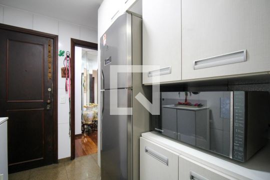 Cozinha de apartamento à venda com 4 quartos, 173m² em Barra da Tijuca, Rio de Janeiro
