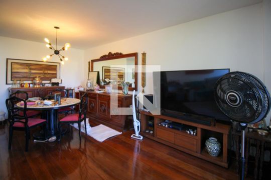 Sala de apartamento à venda com 4 quartos, 173m² em Barra da Tijuca, Rio de Janeiro