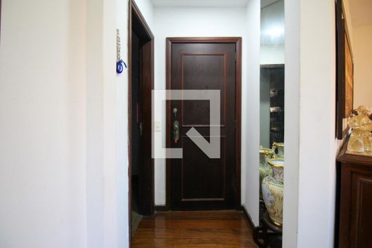 Hall de entrada de apartamento à venda com 4 quartos, 173m² em Barra da Tijuca, Rio de Janeiro