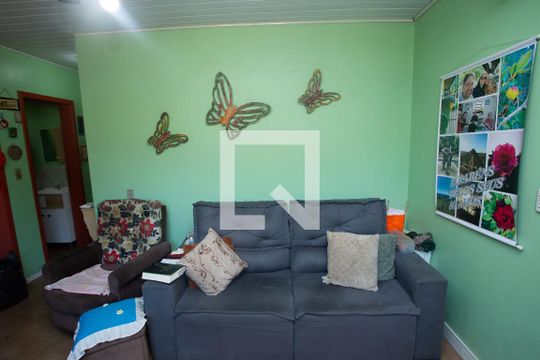 Casa à venda com 3 quartos, 70m² em São Luís, Canoas