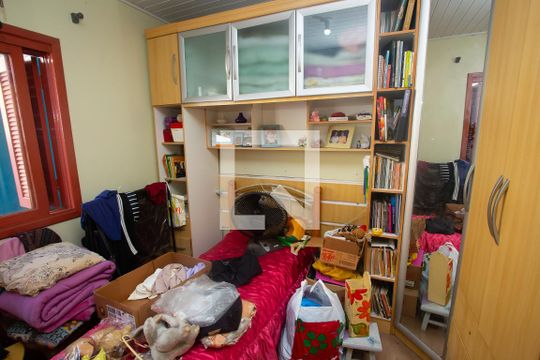 Quarto 1 de casa à venda com 3 quartos, 70m² em São Luís, Canoas