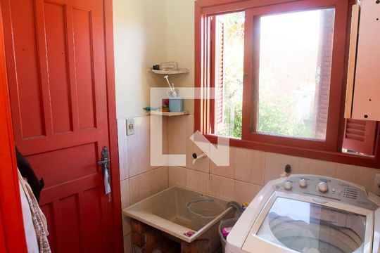 Área de Serviço de casa à venda com 3 quartos, 70m² em São Luís, Canoas