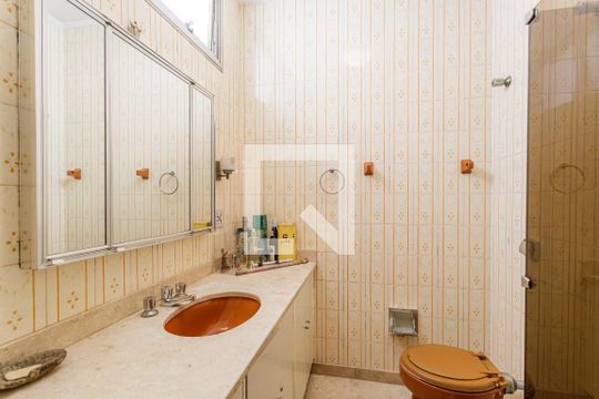 Banheiro da Suíte 1 de casa para alugar com 4 quartos, 270m² em Vila Olímpia, São Paulo