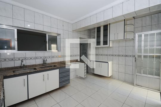 Cozinha - Armários de casa à venda com 3 quartos, 150m² em Vila Euro, São Bernardo do Campo