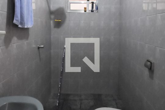 banheiro social  ( Casa 1 )   de casa à venda com 5 quartos, 287m² em Vila Santa Luzia, São Bernardo do Campo