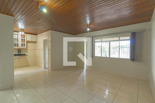 Sala de casa à venda com 3 quartos, 100m² em Mato Grande, Canoas