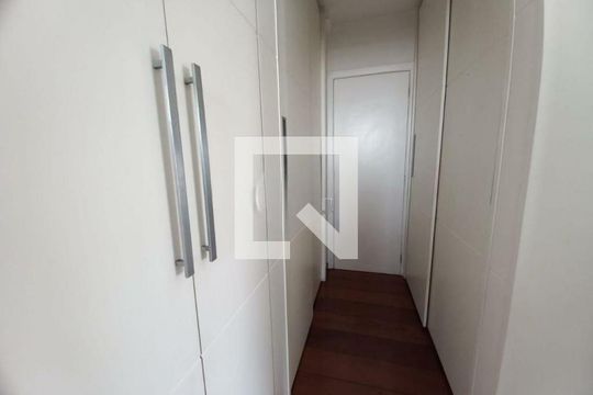 Apartamento à venda com 4 quartos, 136m² em Pompeia, São Paulo
