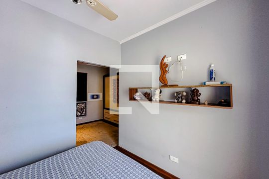 Quarto 1 - Suíte de casa à venda com 3 quartos, 180m² em Vila Bertioga, São Paulo
