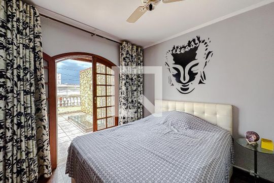 Quarto 1 - Suíte de casa para alugar com 3 quartos, 180m² em Vila Bertioga, São Paulo