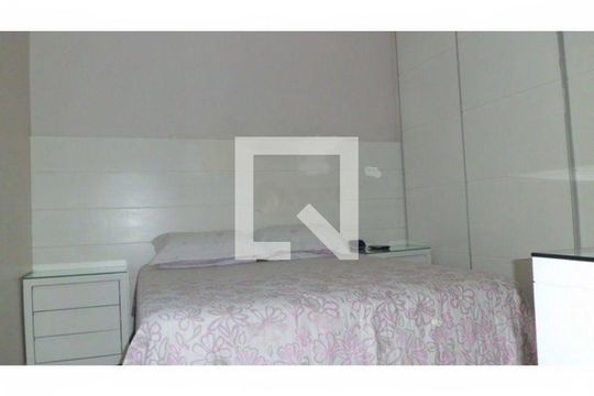Casa à venda com 3 quartos, 240m² em Vila Carrão, São Paulo