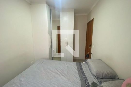 Casa à venda com 2 quartos, 55m² em Vila Carrão, São Paulo