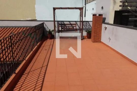 Casa à venda com 3 quartos, 180m² em Jardim Textil, São Paulo