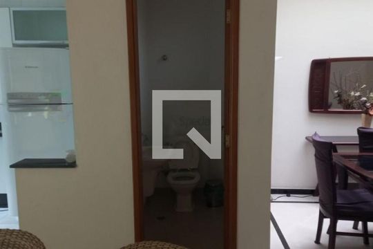 Casa à venda com 3 quartos, 160m² em Vila Canero, São Paulo