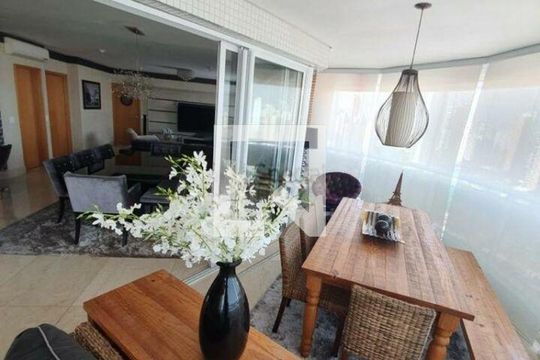Apartamento à venda com 3 quartos, 202m² em Jardim Analia Franco, São Paulo