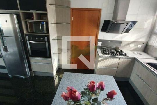 Apartamento à venda com 3 quartos, 202m² em Jardim Analia Franco, São Paulo