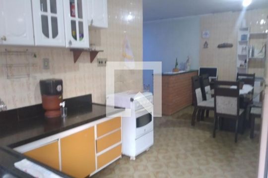 Casa à venda com 2 quartos, 70m² em Parque Maria Luiza, São Paulo