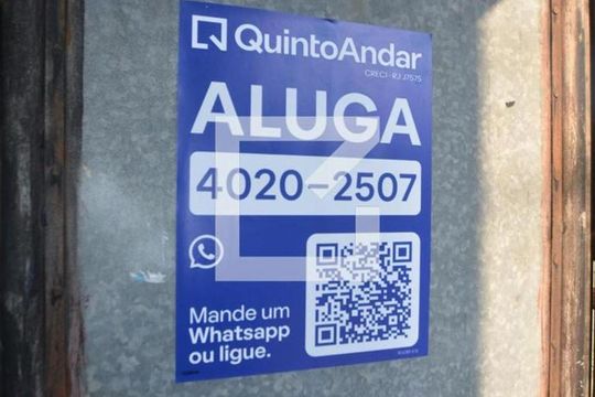 Placa instalada de apartamento para alugar com 2 quartos, 70m² em Vila Valqueire, Rio de Janeiro