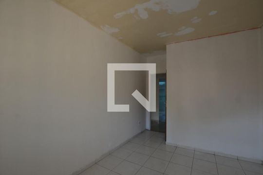 Quarto 1 de apartamento para alugar com 2 quartos, 70m² em Vila Valqueire, Rio de Janeiro