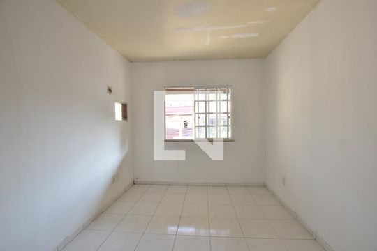 Quarto 1 de apartamento para alugar com 2 quartos, 70m² em Vila Valqueire, Rio de Janeiro