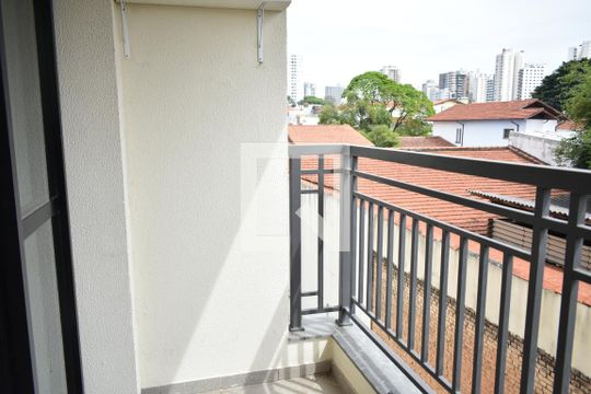 Sacada de apartamento à venda com 2 quartos, 60m² em Chácara Inglesa, São Paulo